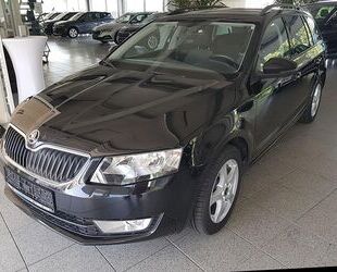 Skoda Skoda Octavia Combi TSI 8-fach-bereift Navi PDC vo Gebrauchtwagen