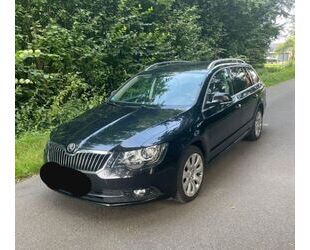 Skoda Skoda Superb 2.0 TDI Green tec DSG Ambition Combi Gebrauchtwagen