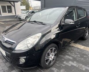 Hyundai Hyundai i20 Edition 20 +Klimatronic+T-Leder+1.Hand Gebrauchtwagen