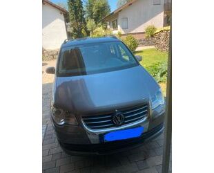 VW Volkswagen Touran 2.0 TDI 103kW DPF - Gebrauchtwagen