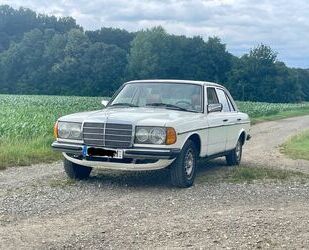 Mercedes-Benz Mercedes-Benz W123 sehr schön, Schiebedach, H-Zula Gebrauchtwagen