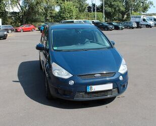 Ford Ford S-Max 2,0 mit Allwetterreifen Gebrauchtwagen