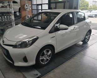 Toyota Toyota Mit Relax Garantie Yaris 1,5-l-VVT-i Hybrid Gebrauchtwagen