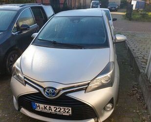 Toyota Toyota Yaris 1,33-l-Dual-VVT-i CVT Style Style Gebrauchtwagen