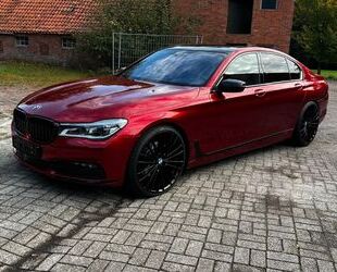 BMW BMW 730d - High Gloss Cherry Lady Foliert Gebrauchtwagen