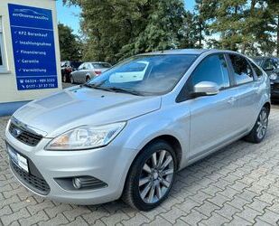 Ford Ford Focus Silver Magic*Sportsitze*Teilleder*S-Hef Gebrauchtwagen