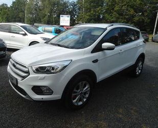 Ford Ford Kuga 2,0 TDCi ** Titanium / AHK ** mit Garan Gebrauchtwagen