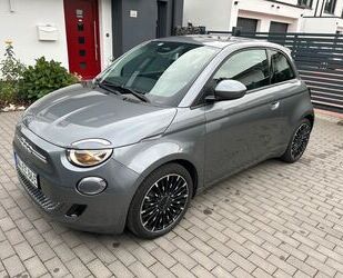 Fiat Fiat 500e ICON 42kWh PARK KOMFORTPAK NAV 3+1 Gebrauchtwagen