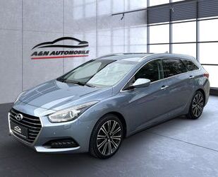 Hyundai Hyundai i40 cw blue Premium+BI-XENON+NAVI+LEDER+KA Gebrauchtwagen