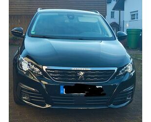 Peugeot Peugeot 308 PureTech 130 EAT8 Allure Pack SW Allur Gebrauchtwagen