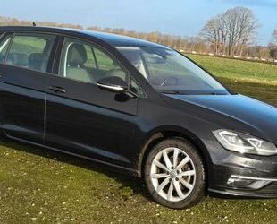 VW Volkswagen Golf VII 1.5 TSI Highline LED Pano HU b Gebrauchtwagen