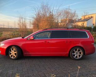 Volvo Volvo V70 D4 Momentum AHK Navi top Gebrauchtwagen