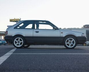 Mazda Mazda 323 1,6 turbo 4 WD Gebrauchtwagen