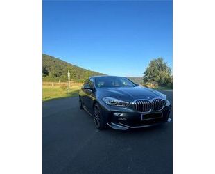 BMW BMW 118i Aut. M Sport AHK Navi HiFi Gebrauchtwagen