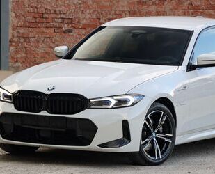 BMW BMW 330e/M-SPORT/INDIVIDUAL/WIDESCREEN/LASER/ACC/ Gebrauchtwagen