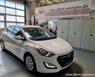 Hyundai Hyundai i30 blue 1.6 CRDi Classic Gebrauchtwagen