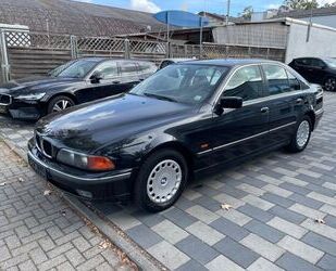 BMW BMW 523i 1 Hand Neu Tüv Gebrauchtwagen