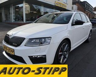 Skoda Skoda Octavia Combi 2.0 TDI RS NAV TEMP AHK XENON Gebrauchtwagen