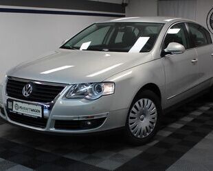 VW Volkswagen Passat 1.6 Lim. TEMP SHZ PDC V+H 1.HAND Gebrauchtwagen