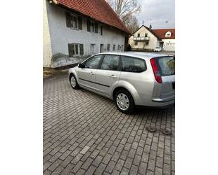 Ford Ford Focus 1,6TDCi 80kW DPF Ambiente Ambiente Gebrauchtwagen