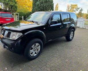 Nissan Nissan Pathfinder 2.5 dCi DPF LE LE Gebrauchtwagen