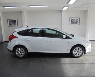 Ford Ford Focus Limo WR+SR Klima 92.000 km TÜV/neu Gebrauchtwagen