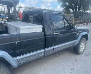 Jeep Jeep Comanche 4l 6zylinder automatik us model Gebrauchtwagen