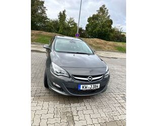 Opel Opel Astra Sports T. 1.6 CDTI eco Sel. 81 S/S 97g. Gebrauchtwagen