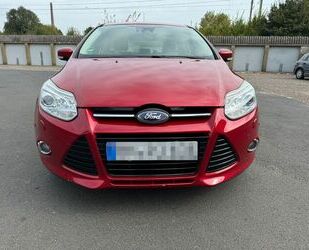 Ford Ford Focus 1,6 EcoBoost Titanium| Seltene Ausstatt Gebrauchtwagen