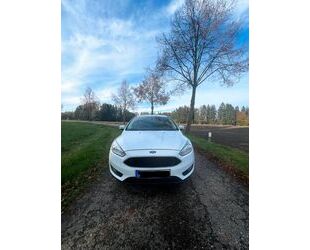 Ford Ford Focus 1,5 TDCi TÜV NEU+AHK+VOLL SCHECKHEFT FO Gebrauchtwagen