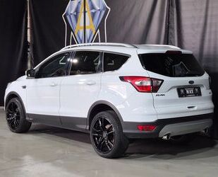 Ford Ford KUGA TREND KLIMA PDC TEMPOMAT SHZ AHK LENKRAD Gebrauchtwagen