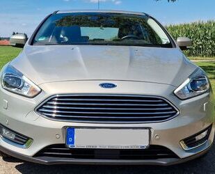 Ford Ford Focus 1,5 EcoBoost VOLLAUSTATTUNG 134kW Titan Gebrauchtwagen