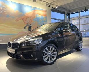 BMW BMW 220i Active Tourer Sport Line LED+KAM+PANO+LED Gebrauchtwagen