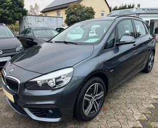 BMW BMW 218i Active Tourer Sport Line / Automatik Gebrauchtwagen