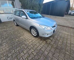 Hyundai Hyundai i30 cw Comfort*Klima* Automatik* Gebrauchtwagen