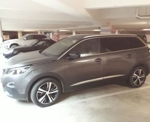 Peugeot Peugeot 5008 PureTech 180 EAT8 Allure Vollausstatt Gebrauchtwagen