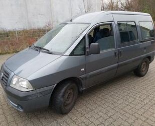 Fiat Fiat Scudo 2.0 Bz 16V SX Kombi Gebrauchtwagen