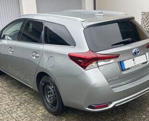 Toyota Toyota Auris Touring Sports Touring Sports Hybrid Gebrauchtwagen