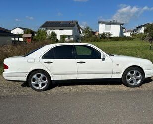 Mercedes-Benz Mercedes-Benz W210 E 280 CLASSIC Gebrauchtwagen