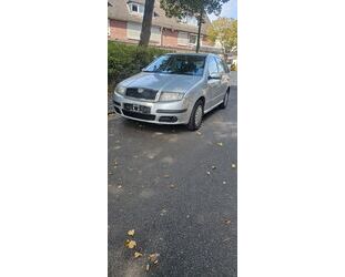 Skoda Skoda Fabia Combi 1.4 16V 59 kW Cool Edition Cool Gebrauchtwagen