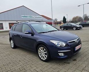 Hyundai Hyundai i30 Kombi 1.6 d *Automatik*Navi*Leder*Tüv1 Gebrauchtwagen