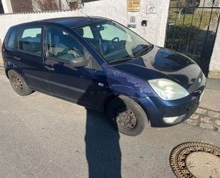 Ford Ford Fiesta 1.4 16V - Gebrauchtwagen