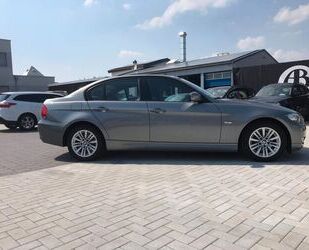 BMW BMW 320i - Gebrauchtwagen