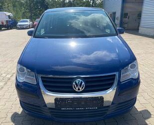 VW Volkswagen Touran Conceptline 1,6 Benzin Gebrauchtwagen