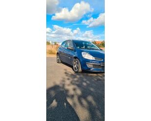 Renault Renault Clio Autentique 1.2 16V Eco2 55kW Gebrauchtwagen