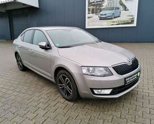 Skoda Skoda Octavia 1.2 TSI Green tec Edition 110PS Xeno Gebrauchtwagen