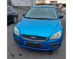 Ford Ford Focus 1,6TDCi 80kW Ambiente Ambiente Gebrauchtwagen