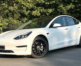 Tesla Tesla Model 3 2023 LongRange AWD, 1. Hand, 8 fach Gebrauchtwagen