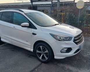 Ford Ford Kuga 2,0 TDCi 4x4 110kW ST-Line PowerShift S. Gebrauchtwagen