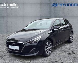 Hyundai Hyundai i30 YES! PLUS LED KlimaA LM Kam. Navi Spur Gebrauchtwagen